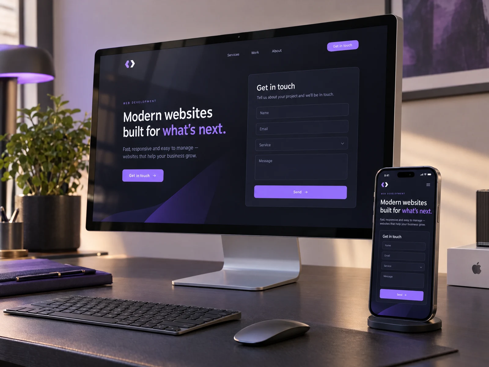 Ontwerpconcept met een duidelijke contactroute op desktop en mobiel